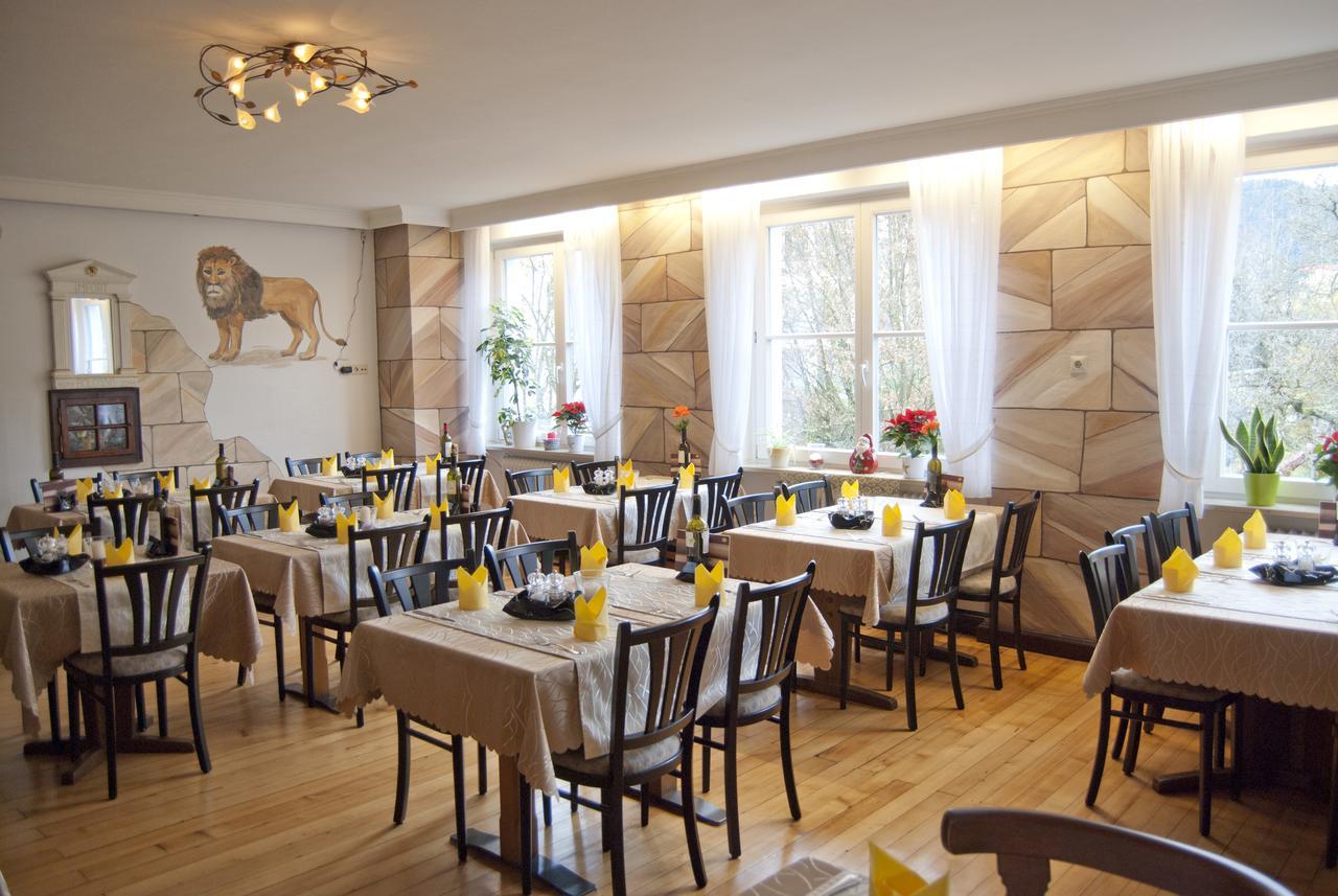 Gasthaus Zum Loewen - Restaurant Akropolis Hausach Exterior foto